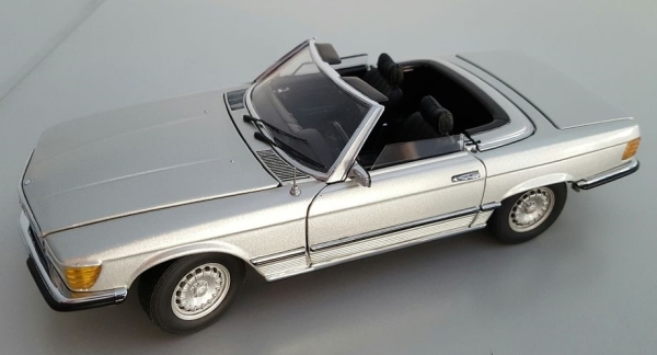 Franklin Mint Mercedes-Benz 450 SL Convertible 1972 DieCast Model (0259)